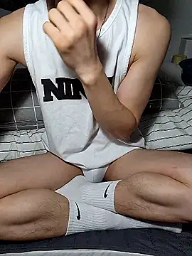 icejuljulju online show from January 19, 1:37 pm