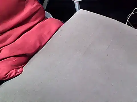 Snapshot of 20cmloiro chatting on October 15, 7:14 pm 20cmloiro online show from October 15, 7:14 pm