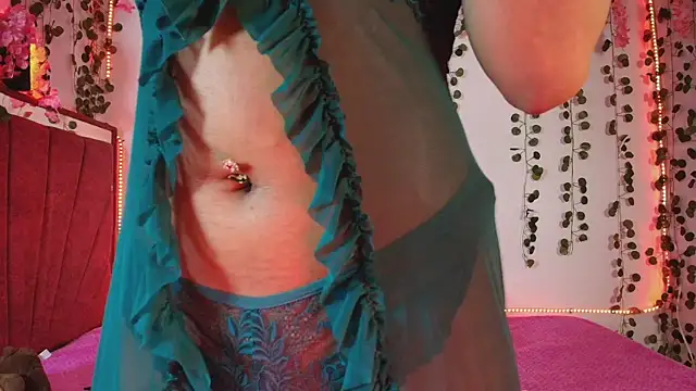 Snapshot of collins_Daph chatting on October 23, 3:11 pm collins Daph online show from October 23, 3:11 pm