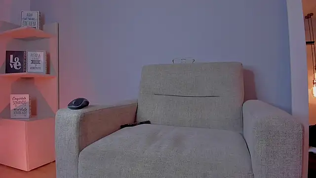 KylliamLevis online show from June 9, 8:09 pm