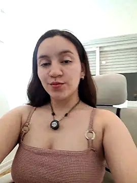 KattyHotson online show from May 4, 9:44 pm