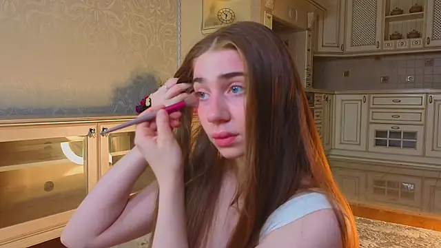 EadlinGillim online show from September 22, 3:08 am