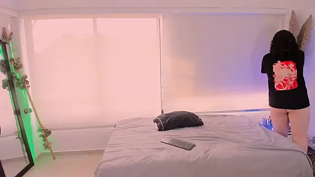 catleya noire online show from November 22, 9:36 pm