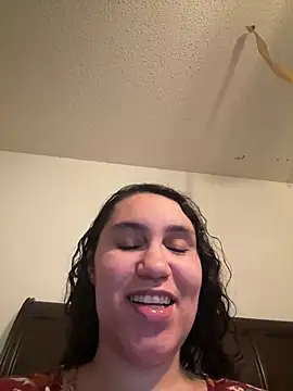 Snapshot of carlithefreak chatting on May 2, 1:21 am carlithefreak online show from May 2, 1:21 am