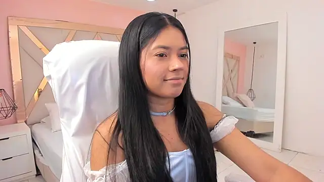 samantaa shy online show from October 7, 4:20 am