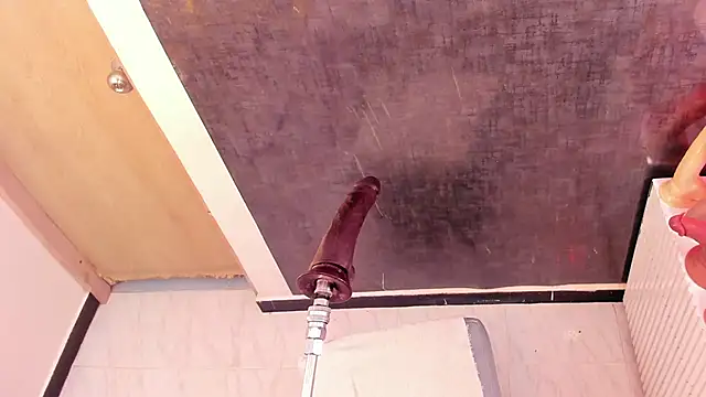 Snapshot of sharlotthe_bigass chatting on March 7, 11:46 pm sharlotthe bigass online show from March 7, 11:46 pm