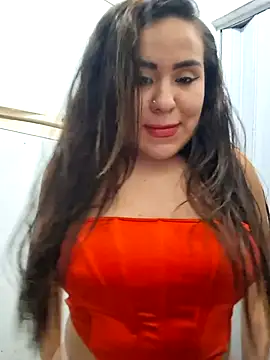 juliaYalla online show from September 26, 4:16 am