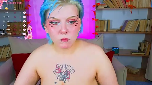 Snapshot of bluelunaray chatting on September 28, 10:42 am bluelunaray online show from September 28, 10:42 am