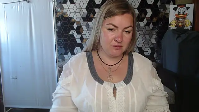 NikaSkylink online show from June 8, 5:52 am