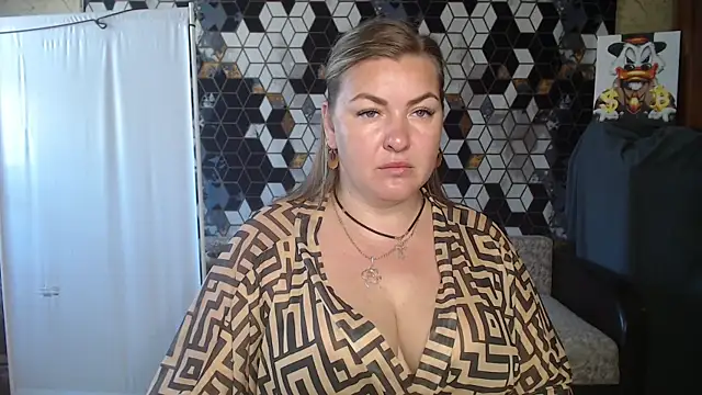 NikaSkylink online show from June 10, 4:45 am