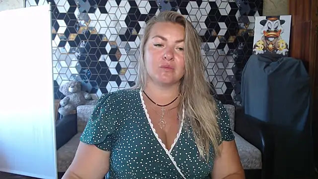 NikaSkylink online show from June 27, 6:40 am