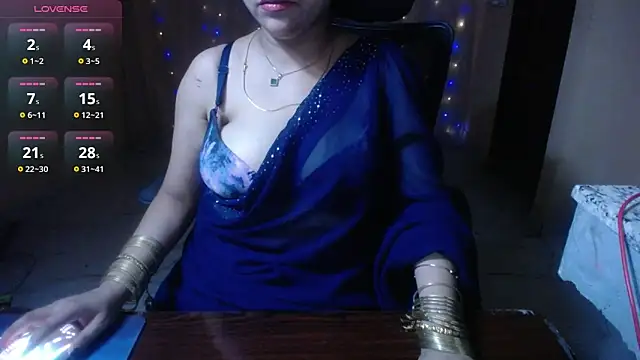 Snapshot of Divvya_ chatting on April 23, 7:05 pm Divvya online show from April 23, 7:05 pm
