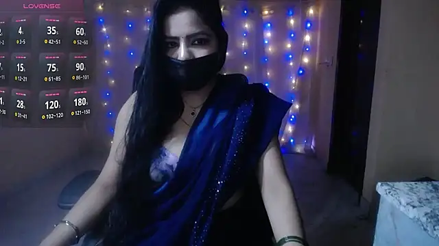 Snapshot of Divvya_ chatting on April 30, 5:52 pm Divvya online show from April 30, 5:52 pm