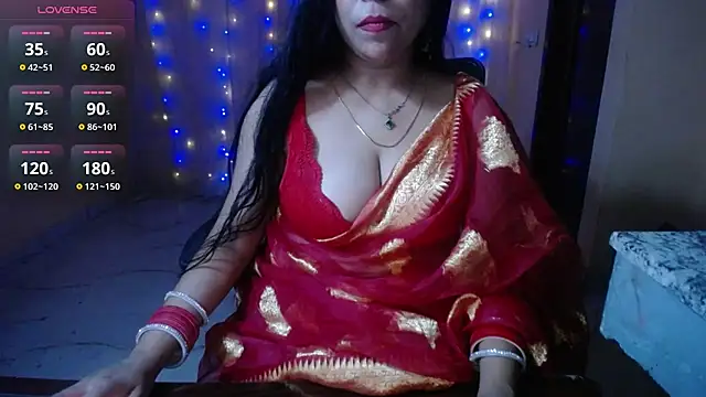 Snapshot of Divvya_ chatting on May 18, 7:31 pm Divvya online show from May 18, 7:31 pm