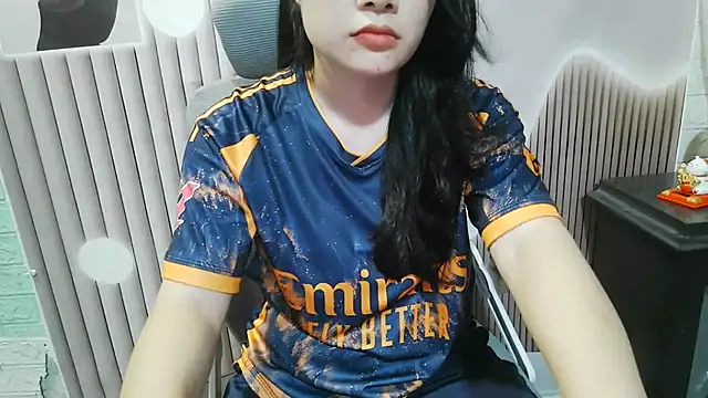 Snapshot of Emachiii chatting on September 15, 1:22 pm Emachiii online show from September 15, 1:22 pm