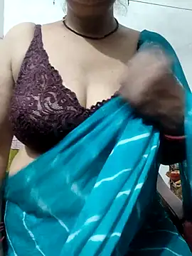 Snapshot of Cuty_siya_143 chatting on September 13, 6:46 am Cuty siya 143 online show from September 13, 6:46 am