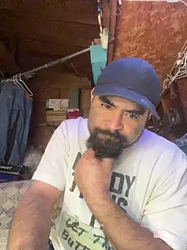 Snapshot of Jonathanfrom420 chatting on December 17, 3:40 pm Jonathanfrom420 online show from December 17, 3:40 pm