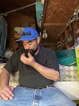 Snapshot of Jonathanfrom420 chatting on December 18, 12:44 pm Jonathanfrom420 online show from December 18, 12:44 pm