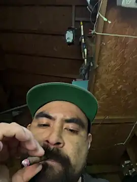 Snapshot of Jonathanfrom420 chatting on March 7, 1:52 pm Jonathanfrom420 online show from March 7, 1:52 pm