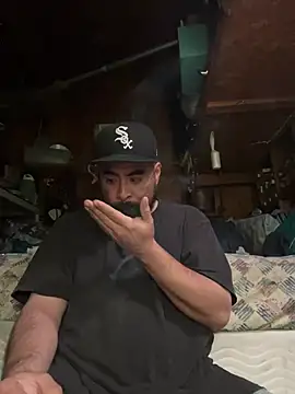 Snapshot of Jonathanfrom420 chatting on March 25, 7:58 am Jonathanfrom420 online show from March 25, 7:58 am