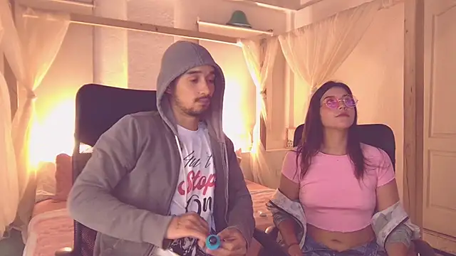 Snapshot of Laila_asher chatting on November 11, 12:43 am Laila asher online show from November 11, 12:43 am