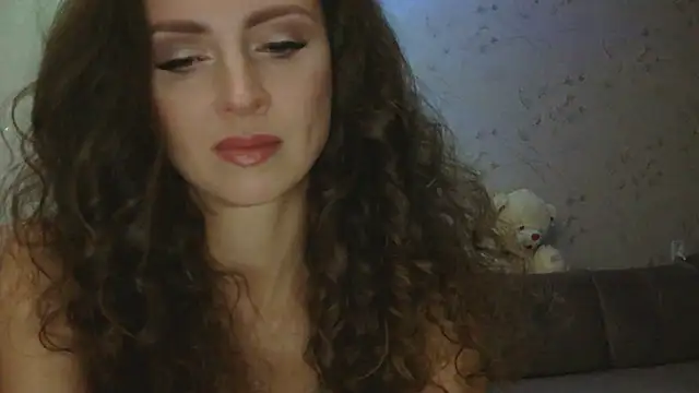 Snapshot of Amber_Carrol chatting on November 5, 5:24 pm Amber Carrol online show from November 5, 5:24 pm