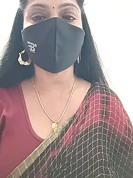 shivani27 online show from December 18, 8:42 am