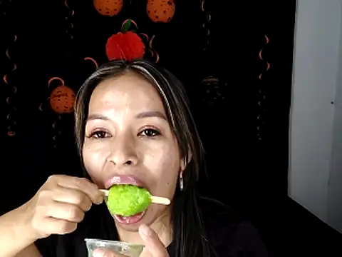 Snapshot of AntonelaMorriz chatting on October 13, 7:14 pm AntonelaMorriz online show from October 13, 7:14 pm