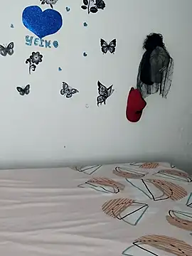 Snapshot of AntonelaMorriz chatting on December 3, 7:49 am AntonelaMorriz online show from December 3, 7:49 am