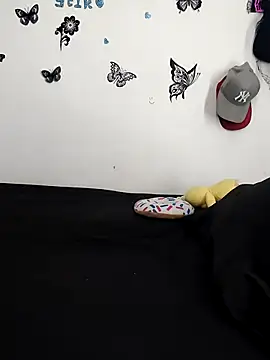 Snapshot of AntonelaMorriz chatting on December 15, 8:51 am AntonelaMorriz online show from December 15, 8:51 am