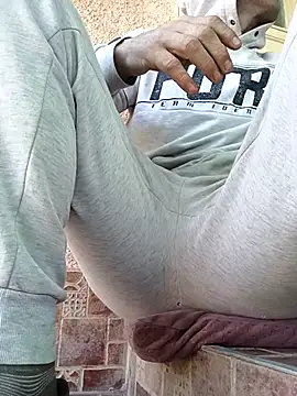 Snapshot of YzabellFabioo chatting on March 8, 10:52 am YzabellFabioo online show from March 8, 10:52 am