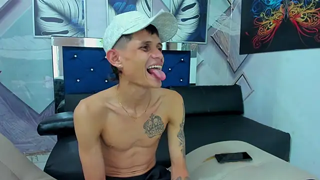 Snapshot of rhabena_boysex chatting on October 19, 11:16 pm rhabena boysex online show from October 19, 11:16 pm