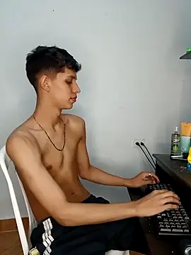 Snapshot of Allnei chatting on February 27, 8:53 pm Allnei online show from February 27, 8:53 pm