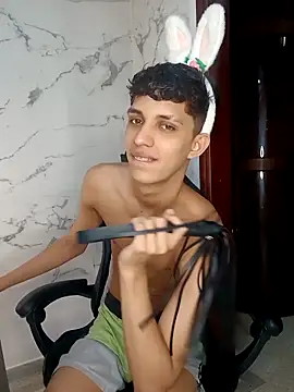 Snapshot of Allnei chatting on March 19, 12:14 am Allnei online show from March 19, 12:14 am