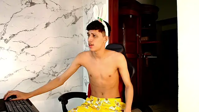 Snapshot of Allnei chatting on March 19, 9:41 pm Allnei online show from March 19, 9:41 pm