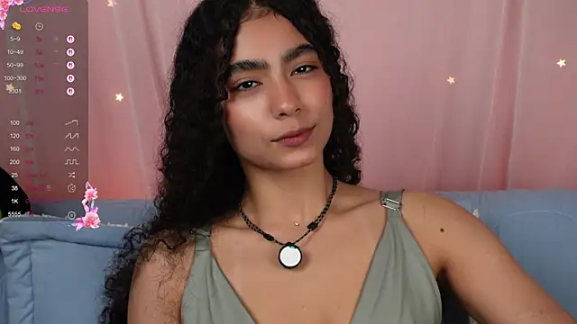 Snapshot of Victoria_Curly chatting on September 23, 3:15 pm Victoria Curly online show from September 23, 3:15 pm