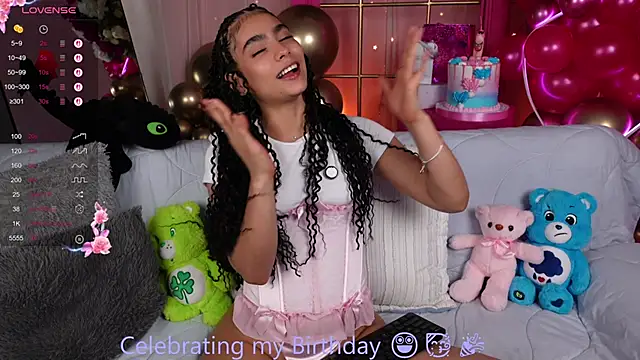 Snapshot of Victoria_Curly chatting on September 26, 2:59 am Victoria Curly online show from September 26, 2:59 am