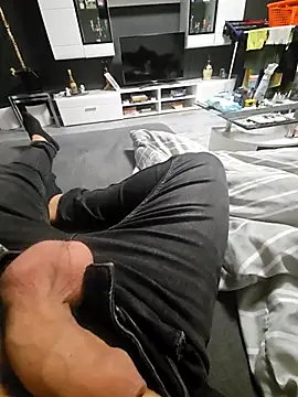 Snapshot of Bog_dan123 chatting on November 3, 11:37 pm Bog dan123 online show from November 3, 11:37 pm