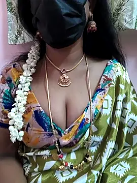 Snapshot of sana-99 chatting on February 18, 2:40 am sana-99 online show from February 18, 2:40 am