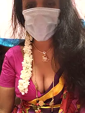 Snapshot of sana-99 chatting on April 17, 12:46 am sana-99 online show from April 17, 12:46 am