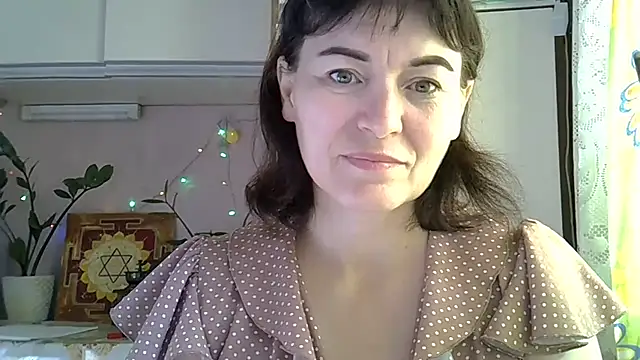 Krystal 82 online show from September 23, 11:02 am