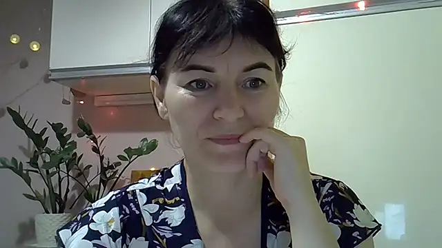 Krystal 82 online show from October 24, 10:17 pm