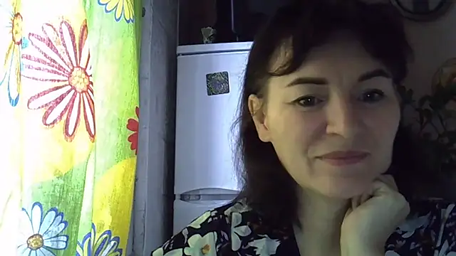 Krystal 82 online show from November 25, 9:20 am