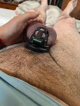 Snapshot of Malesub-84 chatting on June 19, 1:37 pm Malesub-84 online show from June 19, 1:37 pm