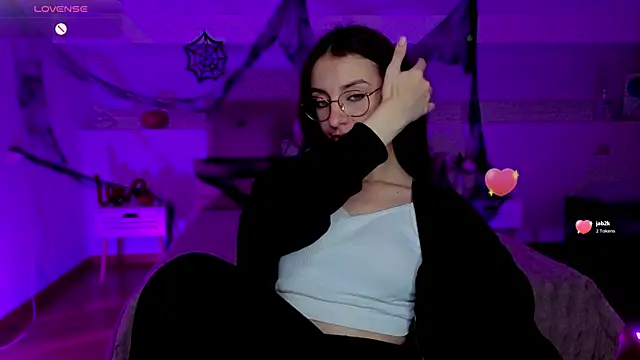 Real cutie1 online show from November 1, 8:44 pm