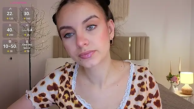 Snapshot of Real_cutie1 chatting on July 29, 12:47 pm Real cutie1 online show from July 29, 12:47 pm