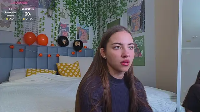 Ashley Pierce online show from November 2, 4:15 am