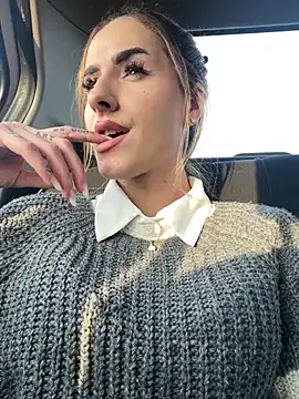 Snapshot of AriaAdda chatting on March 17, 3:15 pm AriaAdda online show from March 17, 3:15 pm