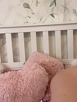 Snapshot of AriaAdda chatting on March 21, 1:37 pm AriaAdda online show from March 21, 1:37 pm