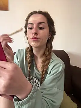 Snapshot of AriaAdda chatting on March 25, 2:12 pm AriaAdda online show from March 25, 2:12 pm